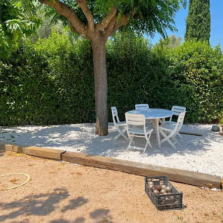 Location Avec Son Terrain De Petanque Semesterbostad *